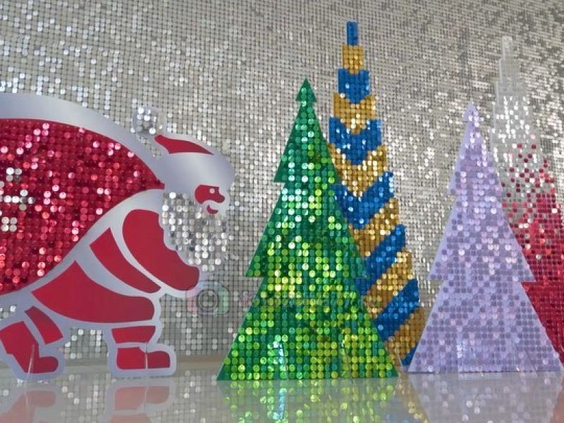 Декоративное изделие с пайетками