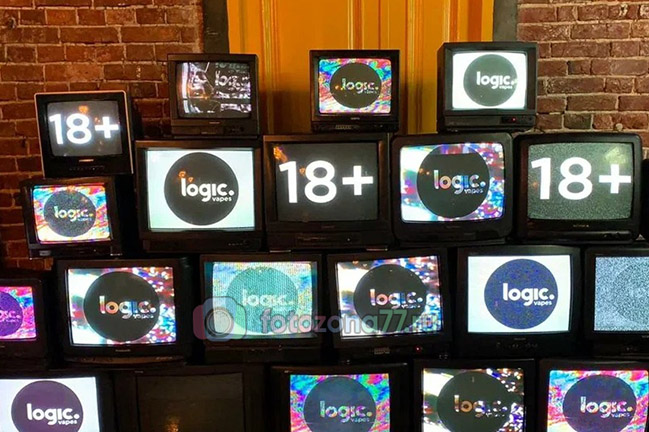 Зацикленное фото или видео на экранах